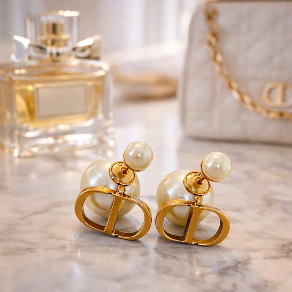 CD Pearl Earrings