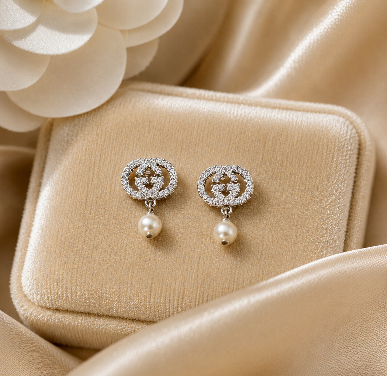 GG Crystal & Pearl Earrings