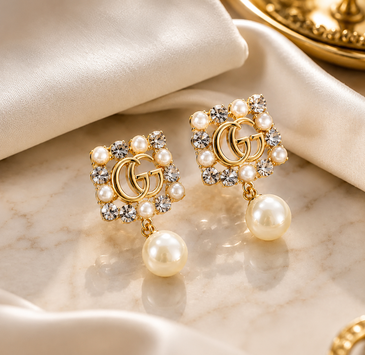 GG Pearl Earrings